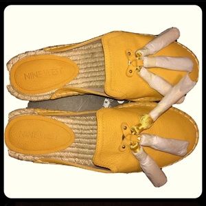 NIB Nine West Yellow Val Tassel Espadrille Mules Flats Leather Upper Sz 5.